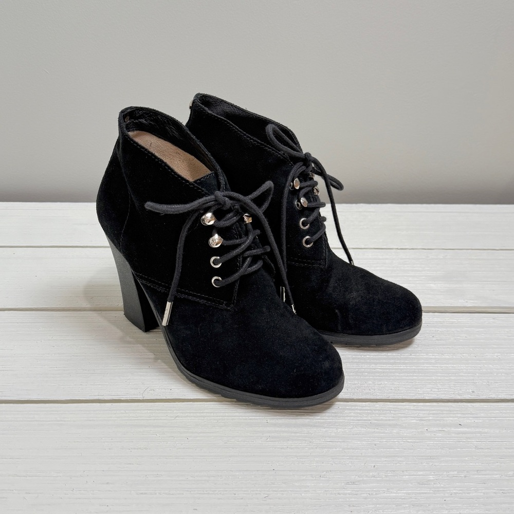 MICHAEL Michael Kors Elliott Black Suede Ankle Booties Size 8 Women’s